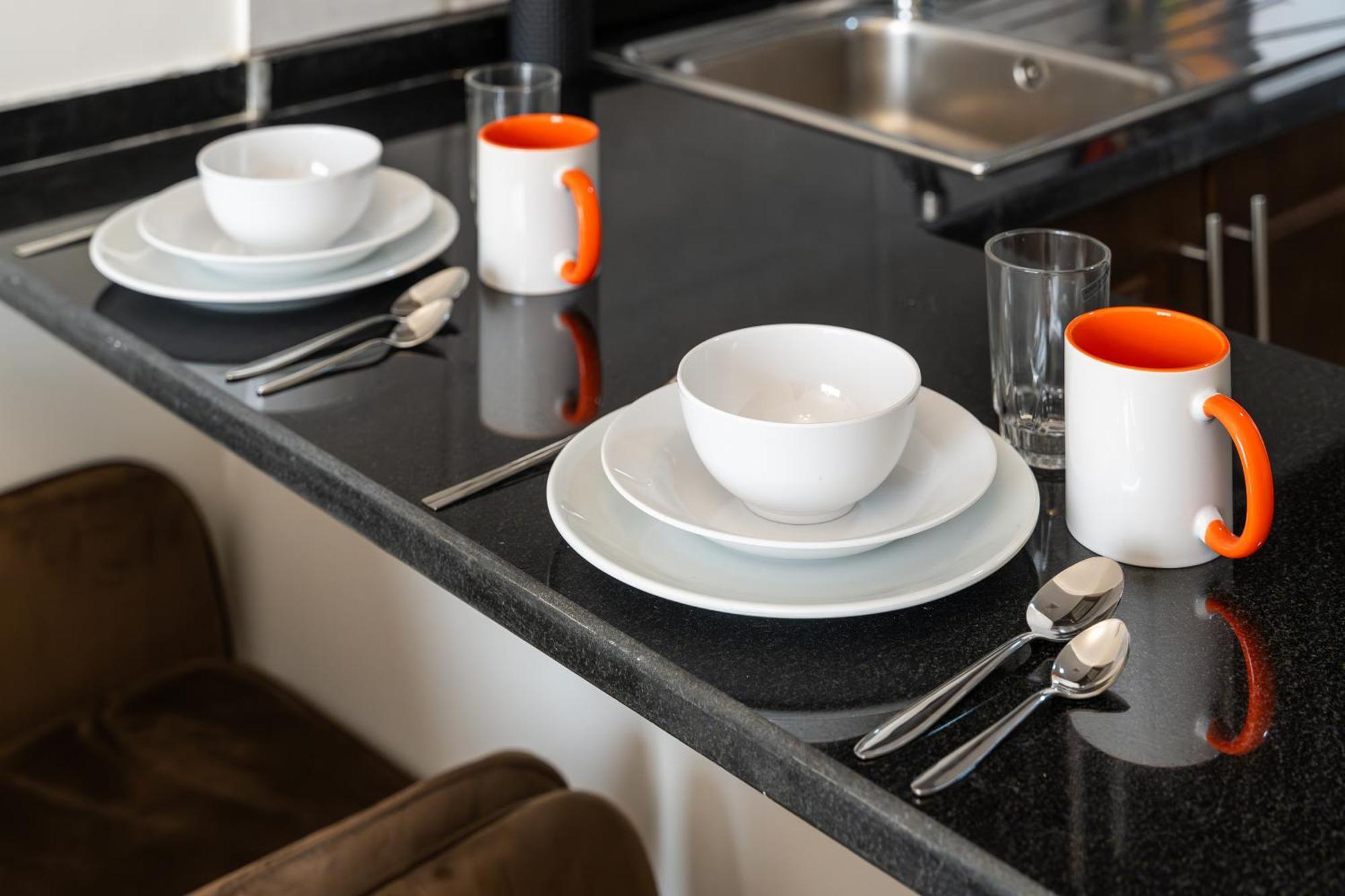 Apartment Spacious In Silicon Oasis