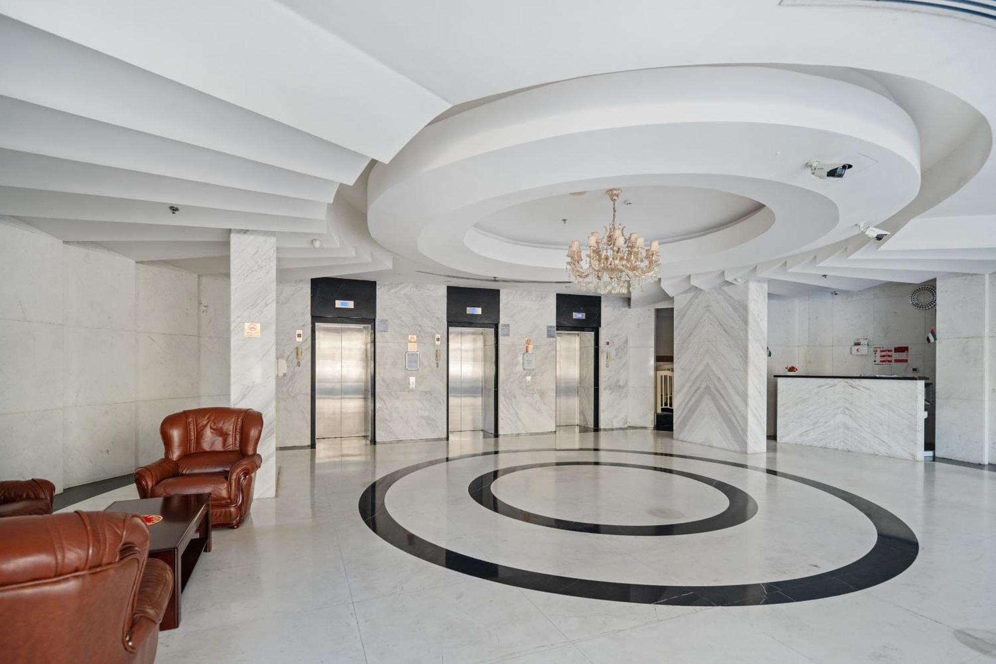Apartment Spacious In Silicon Oasis *