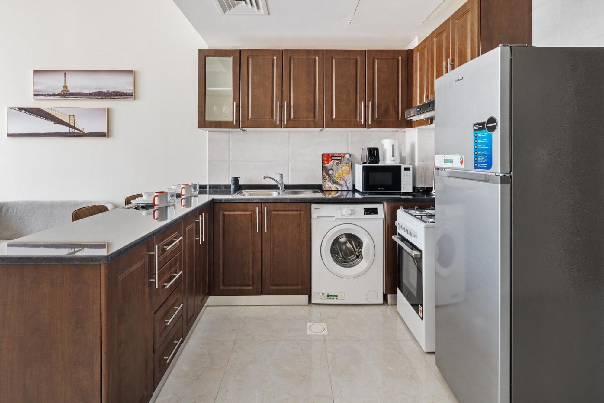 Apartment Spacious In Silicon Oasis Dubai